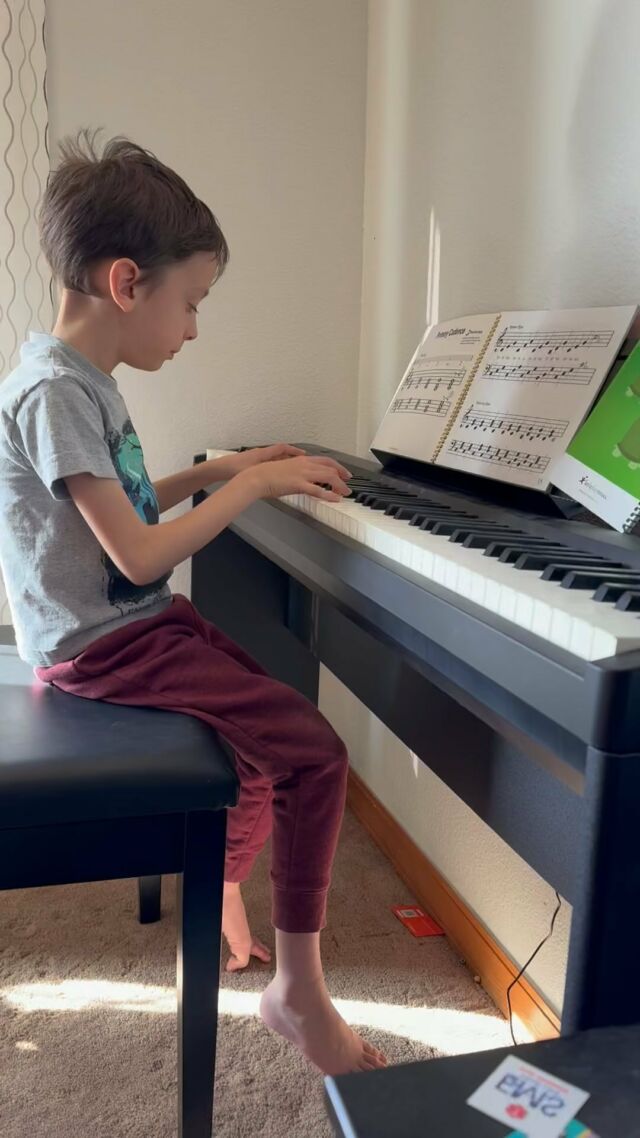 Cute Miles practicing his primary chords :) I have no idea where his footstool was during this. #letsplaymusic #yellowarrows #pianopractice